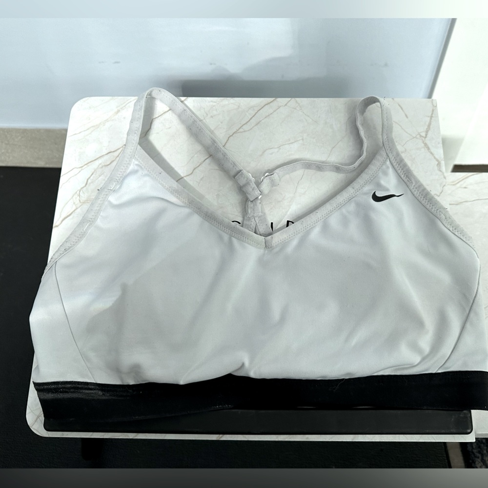*EUC*Sz XL* NIKE Sports bra